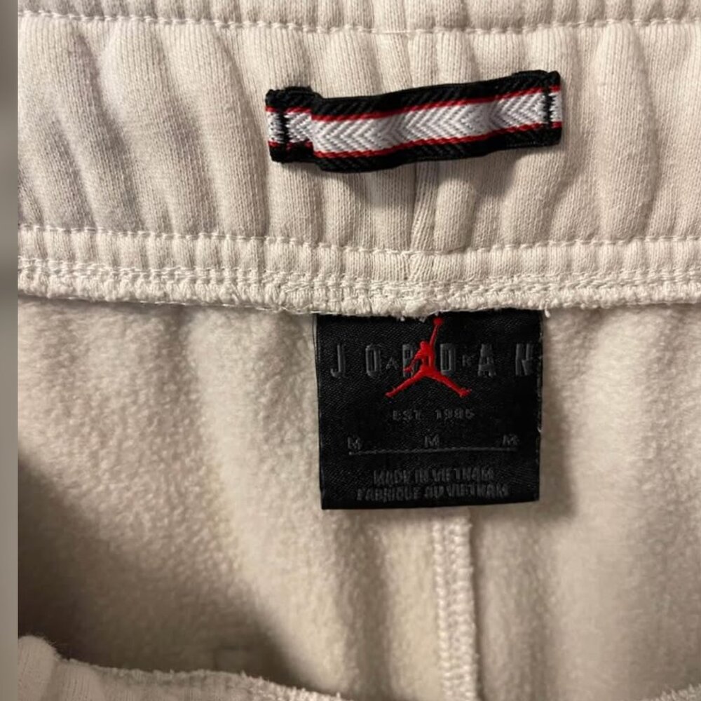 Nike Air Jordan Fleece Sweatpants Joggers Pants Men’s size M - Picture 2 of 5